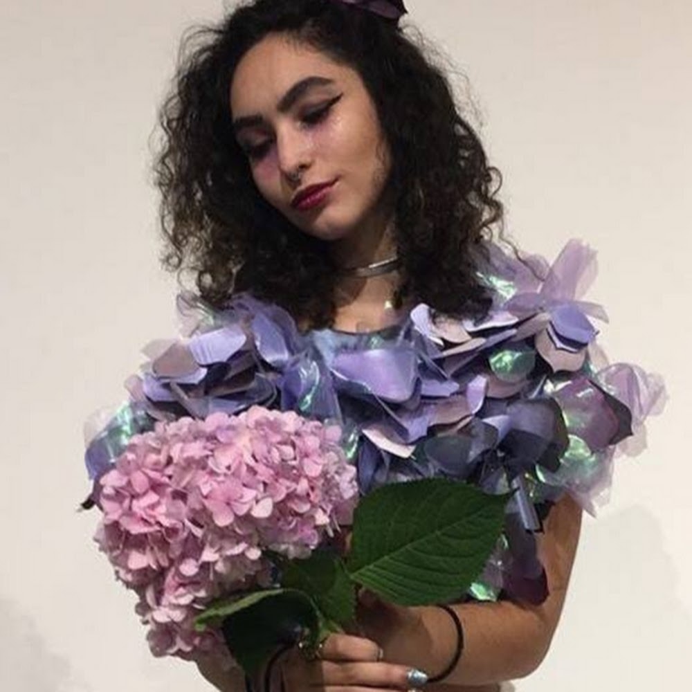 Meet your Posher, Bella